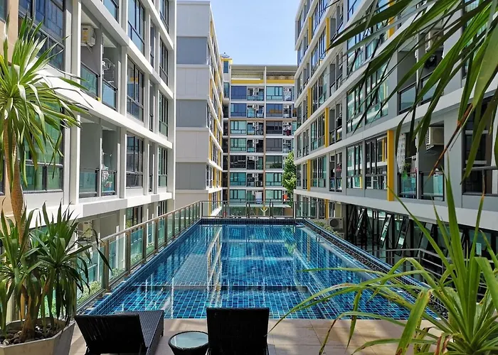 Cozy Near Mrt Station And Malls Apartment *