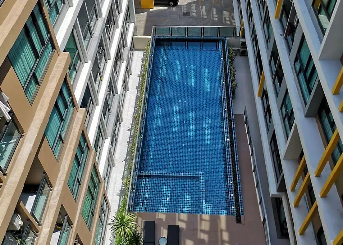 Cozy Near Mrt Station And Malls Apartment *